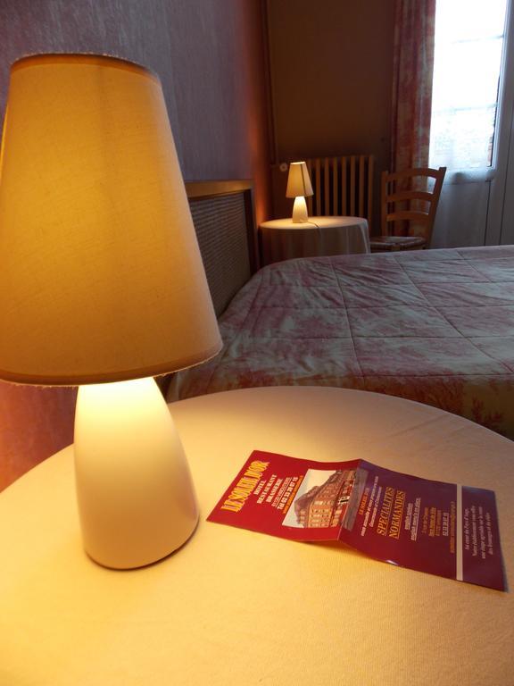 Le Soleil D'Or Hotel Vimoutiers Kültér fotó